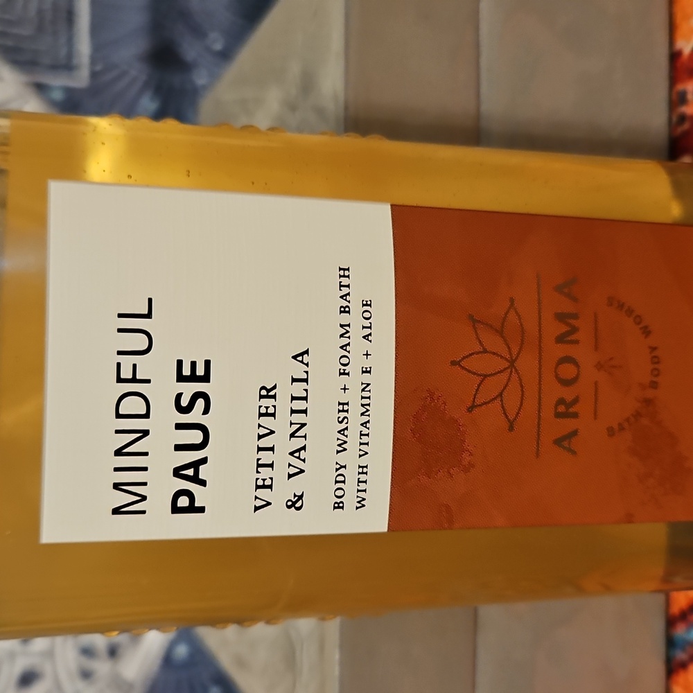Bath & Body Works - Mindful Pause Vetiver & Vanilla Body Wash - Picture 4 of 4